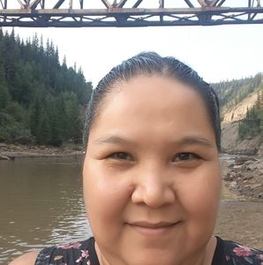 Meet your Posher, Debra lee